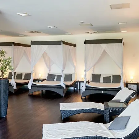 Oversum Ski- Und Vital Szálloda 4*